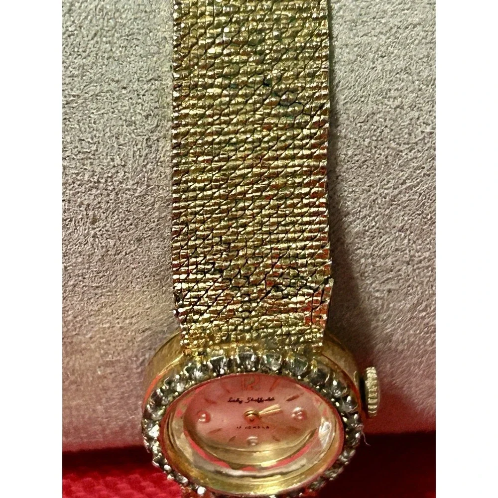 Vintage 1960 Lady Sheffield Women's Watch 17-Jewel Mechanical Hand Wind Gold Ton